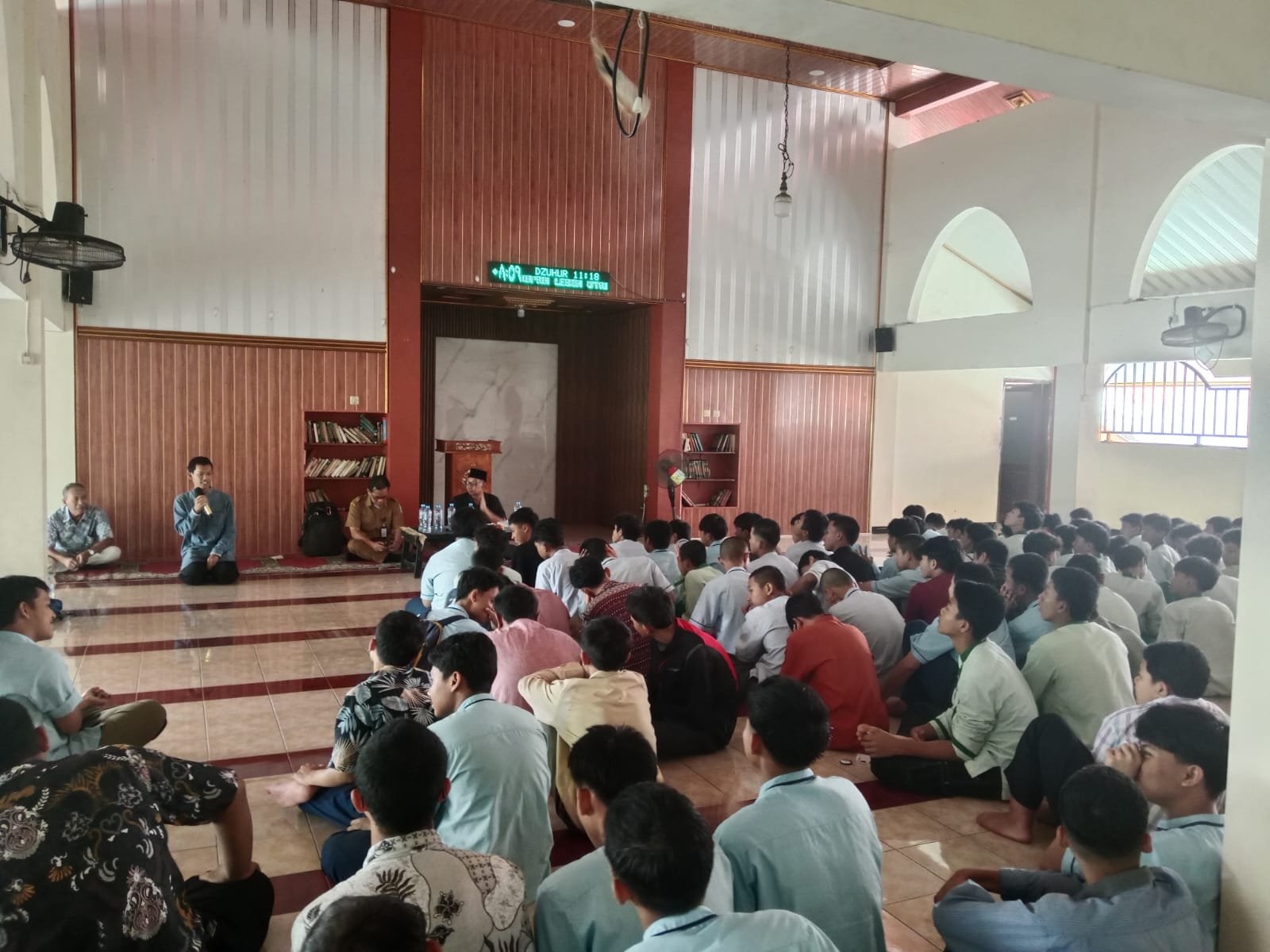 Polres Pasuruan melaksanakan program edukasi bertema Pesantren Ramah Anak di Pondok Pesantren Persatuan Islam (PERSIS) Bangil