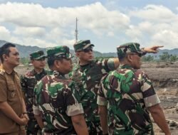 Danrem 083 Dampingi Pangdam V/Brawijaya Tinjau Penanganan Darurat Erupsi Semeru