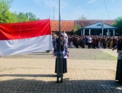 SMP Negeri 4 Pasuruan Rayakan Hari Guru Nasional 2025 dan HUT PGRI ke-80 dengan Upacara Penuh Makna