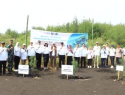Kasdim 0820/Probolinggo Hadiri Apel HCPSN 2025 dan Launching Program SAGARA KITA di Pantai Permata