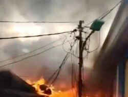 Kebakaran di Jatipulo Palmerah Hanguskan 50 Rumah, 350 Warga Mengungsi