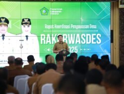 Bupati Sidoarjo Beri Penghargaan ke 10 Desa Berprestasi