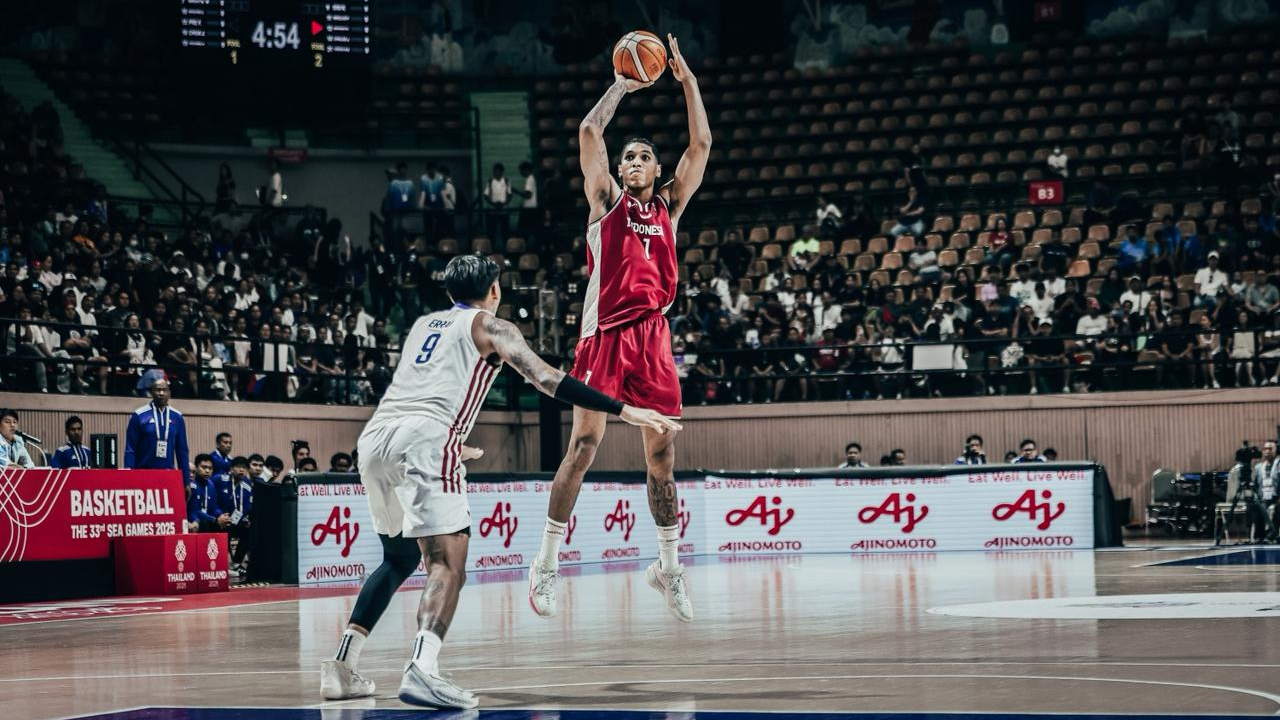 Tim nasional basket putra dan putri Indonesia kini mengalihkan fokus ke perebutan medali perunggu pada SEA Games 2025 Thailand.