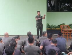 Dandim 0501/JP Tekankan Kepedulian Sosial dan Teladan Prajurit Senior di Jam Komandan
