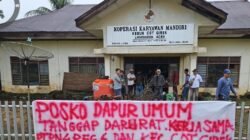 PTPN IV Buka Dapur Umum di Indra Makmu, Warga Terisolasi Banjir Aceh Utara Terima Bantuan Makanan