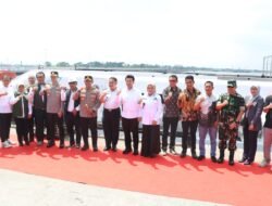 Dandim 0820/Probolinggo Letkol Arh Iwan Hermaya Bersama Forkopimda Menghadiri Peresmian Layanan Publik Jalur Laut