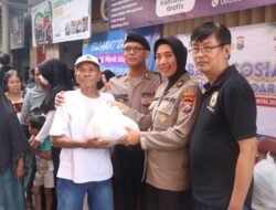 Sambut Natal, Polresta Sidoarjo Berbagi Kasih dengan Masyarakat