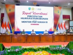 Pangdam V/Brawijaya Hadiri Rakor Nasional Percepatan Hilirisasi Perkebunan di Gedung Grahadi