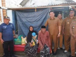 Pemkab Sidoarjo Segera Renovasi Rumah Kakek Pencari Rongsokan