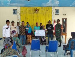 Wujud Peran Aktif, Babinsa Dampingi Penyaluran BLT Dana Desa