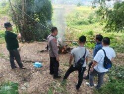 Polsek Pandaan Bakar Arena  Sabung Ayam di Desa Mendalan