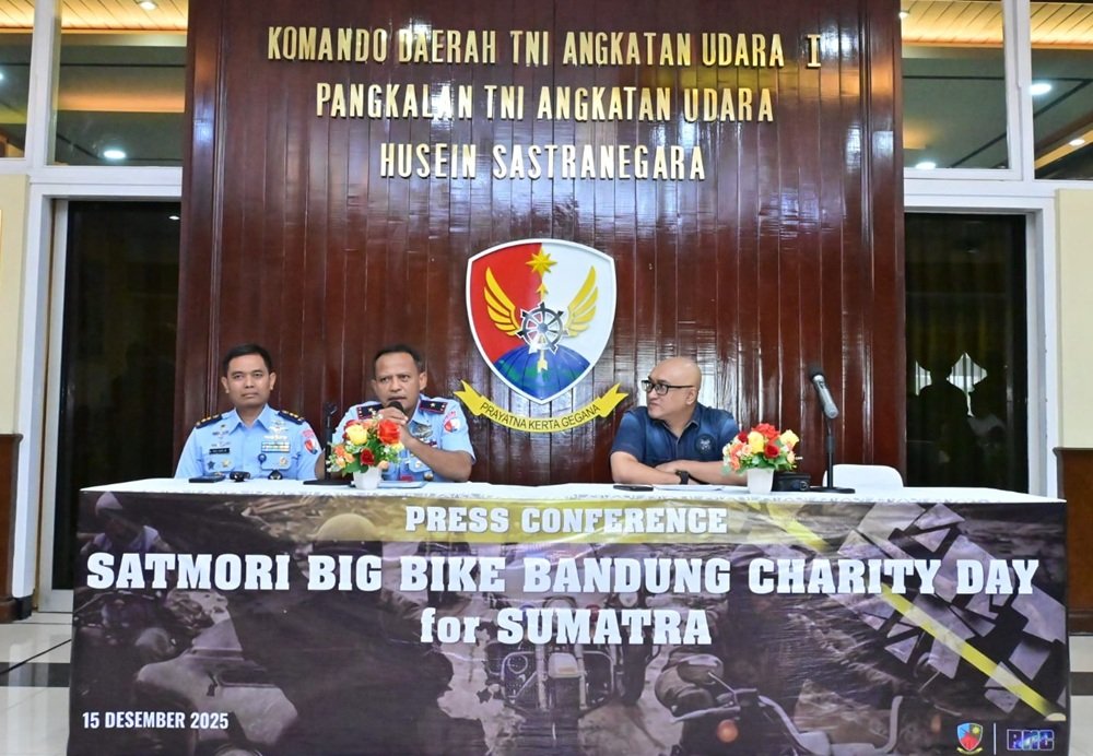 Lanud Husein Sastranegara dan Komunitas Motor Bandung Galang Donasi Bencana