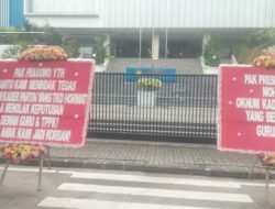 LSM GRACIA Pertanyakan Karangan Bunga di Depan Sekolah Internasional Kelapa Gading