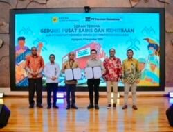 Freeport Serahkan Gedung Sains UNCEN untuk Perkuat Riset dan Pembelajaran di Papua