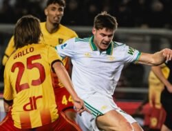 AS Roma Menang 2-0 atas Lecce di Stadion Via del Mare