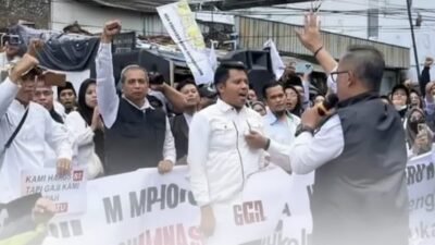 Guru Madrasah di Tasikmalaya Berunjuk Rasa Soroti Ketimpangan Kebijakan PPPK