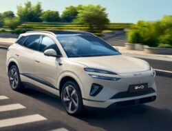 BYD Geser Tesla dari Puncak Penjualan Mobil Listrik Dunia