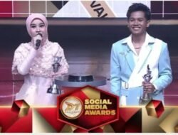 Valen dan Mila Nurwanti DA7 Raih Penghargaan Dunia Digital