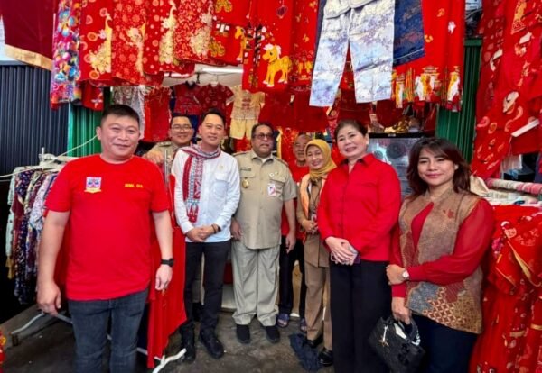 Sambut Imlek 2026, Kevin Wu dan Rano Karno Kunjungi Kawasan Pecinan Glodok