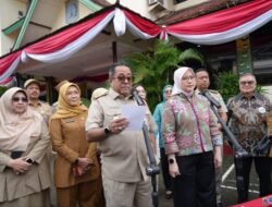 Wali Kota Jaktim Munjirin Dampingi Wagub Rano Luncurkan Program Gizi Anak Sehat di Pasar Rebo