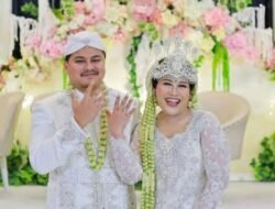 Boiyen dan Suami Mangkir di Sidang Perceraiannya