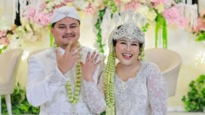 Boiyen dan Suami Mangkir di Sidang Perceraiannya