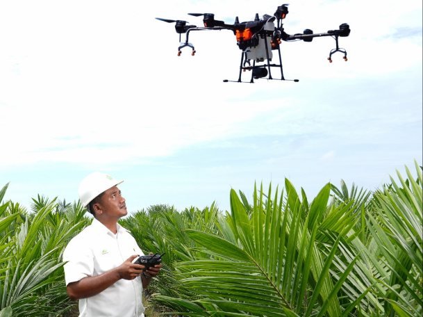 PTPN IV PalmCo Sertifikasi Operator Drone untuk Pemantauan Kebun Sawit