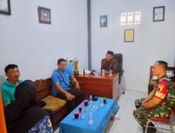 Babinsa Koramil 0819/09 Lumbang Pererat Sinergi dengan Perangkat Desa melalui Komsos