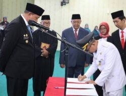 Wali Kota Bekasi Rotasi 44 Pejabat dan Lantik 17 Kepala Puskesmas