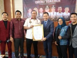Seminar Nasional Guru, Wali Kota Bekasi Soroti Pentingnya Peran Inspiratif Pendidik