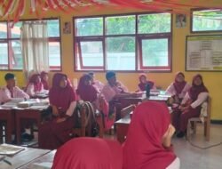 Supervisi Akademik Bahasa Indonesia Kelas IX di SMP Negeri 4 Pasuruan, Perkuat Kualitas Pembelajaran