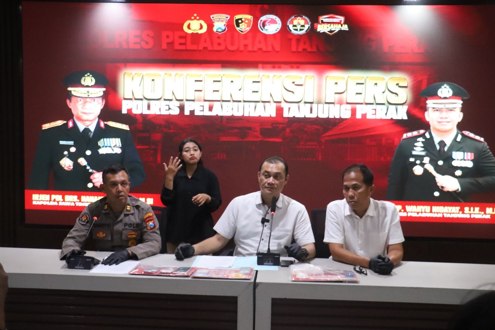 Kasat Narkoba Polres Pelabuhan Tanjung Perak AKP Adik Agus Putrawan