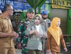 Sidak Pasar Porong, Wabup Pastikan Harga Sembako Masih Stabil