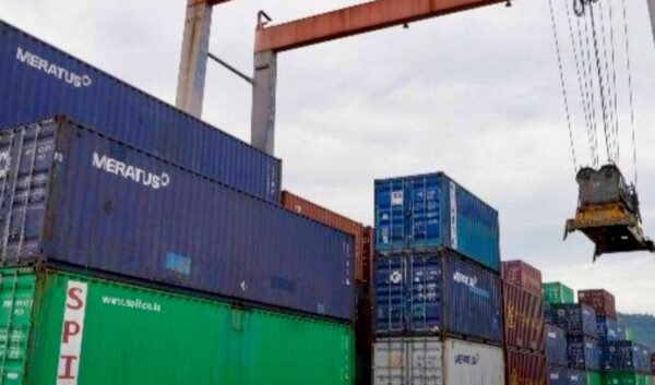 IPC TPK Tambah Reach Stacker, Perkuat Layanan Peti Kemas Teluk Bayur