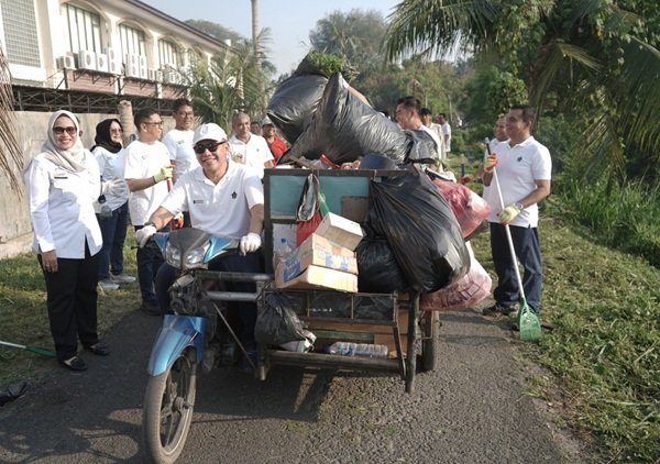 Gerak Cepat PTPN IV PalmCo Jalankan Arahan Presiden, Kerja Bakti Serentak Wujudkan Indonesia Asri