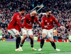 Manchester United Menang Dramatis 3-2, Fulham Beri Perlawanan Sengit