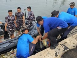 Pelindo Regional 2 Tanjung Priok Gelar Aksi Peduli Pesisir di Pondok Dayung