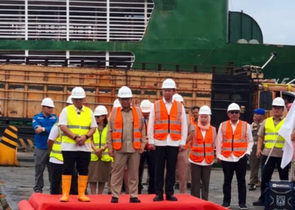 Sapi Impor Tiba di Tanjung Priok, Pramono Anung Pastikan Stok Daging Lebaran Aman