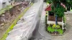 Tembok Pembatas SMPN 182 Jakarta Ambruk, Polisi Pastikan Tidak Ada Korban