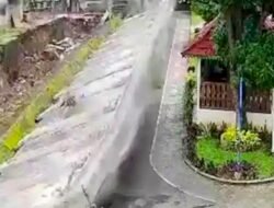 Tembok Pembatas SMPN 182 Jakarta Ambruk, Polisi Pastikan Tidak Ada Korban