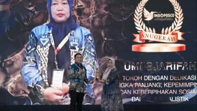 Umi Sjarifah, Pemred Sudut Pandang Raih Anugerah INDOPOSCO atas Dedikasi Jurnalistik