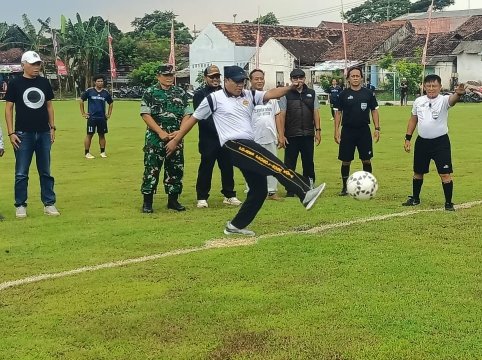 Sepak bola U-45