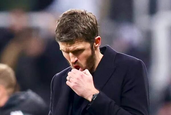 Carrick Curhat soal Manchester United Tumbang dari 10 Pemain Newcastle