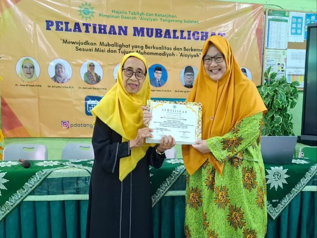 Dosen FISIP UHAMKA Jadi Narasumber Pelatihan Muballighat Aisyiyah Tangsel