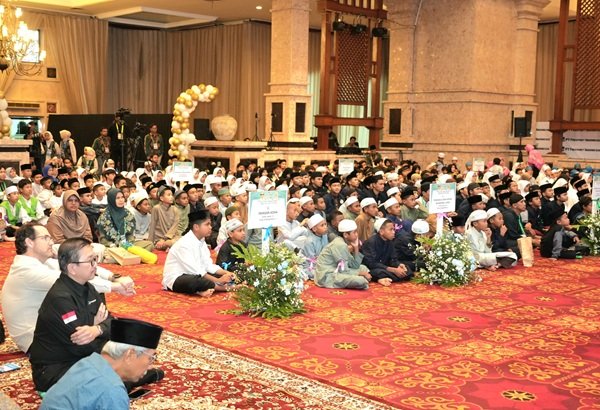 Karyawan Freeport Indonesia Gelar Buka Puasa Bersama dan Santuni Anak Yatim Dhuafa