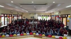 Tim Ekskul Genesys SMAN 8 Jakarta Berbagi Kebahagiaan Ramadan di Panti Asuhan