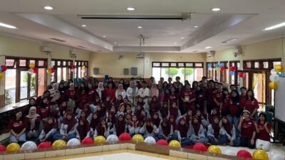 Tim Ekskul Genesys SMAN 8 Jakarta Berbagi Kebahagiaan Ramadan di Panti Asuhan
