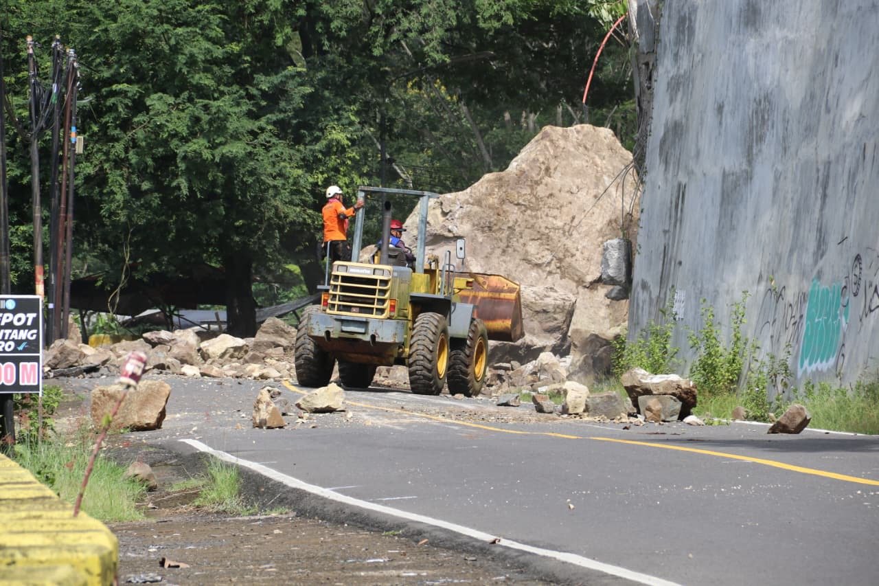 Ruas jalan nasional Trenggalek–Ponorogo di Kilometer 16