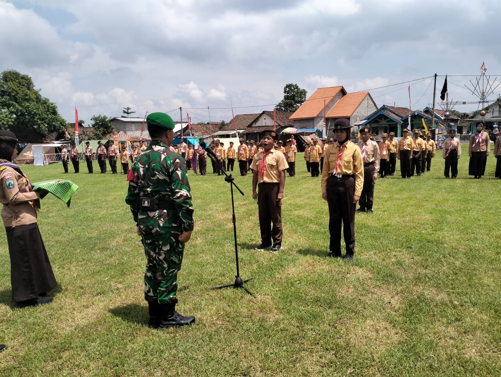pembukaan perkemahan Pramuka