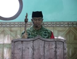 Dansatgas Sampaikan Khutbah Jumat di Desa Gadungan